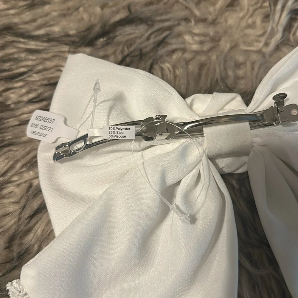 Free People Easy Does It Bow White Clip